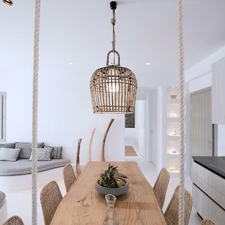 Phos By Rocks Estates 나오우사